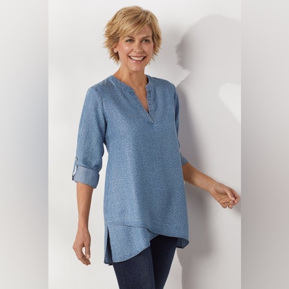 Soft Surroundings Timeless Tencel Leopard Chambray Tunic Top, Size PM